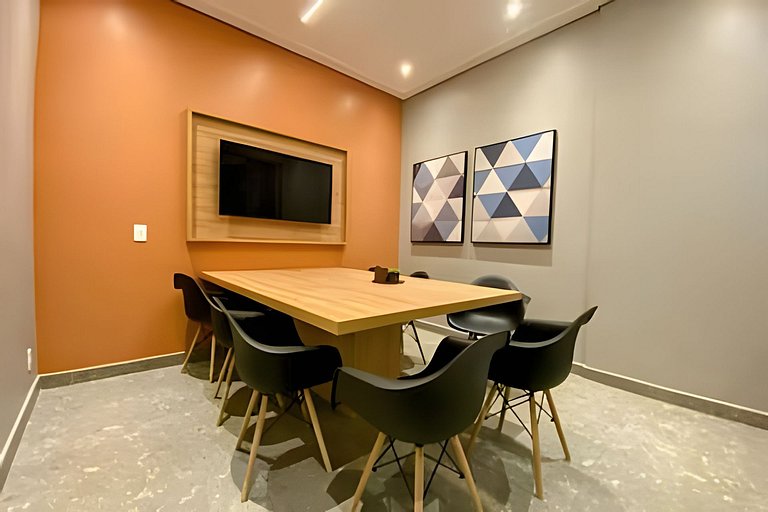 Faria Lima, Estudio, 50m Metro, Piscina, WI-FI