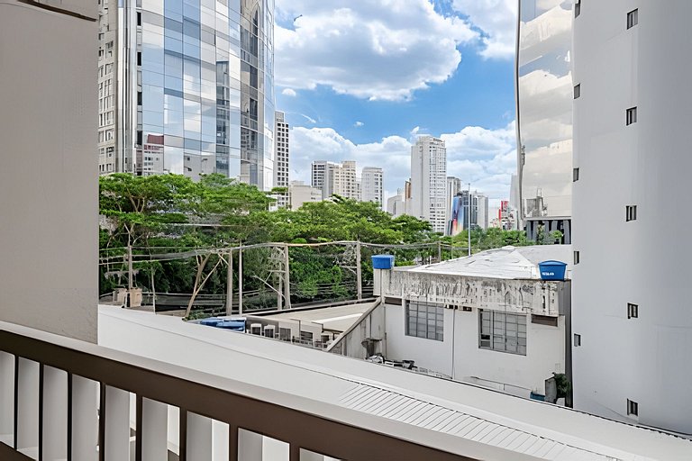 Faria Lima, Estudio, 50m Metro, Piscina, WI-FI