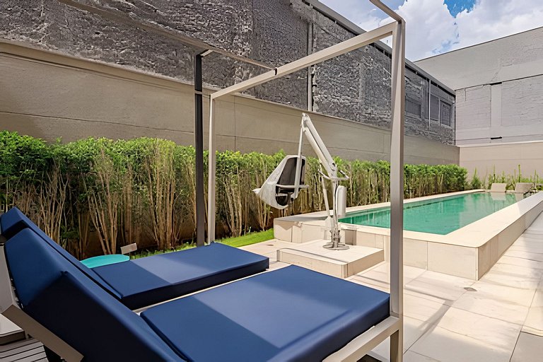 Faria Lima, Estudio, 50m Metro, Piscina, WI-FI