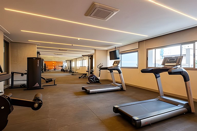 Faria Lima, Estudio, 50m Metro, Piscina, WI-FI