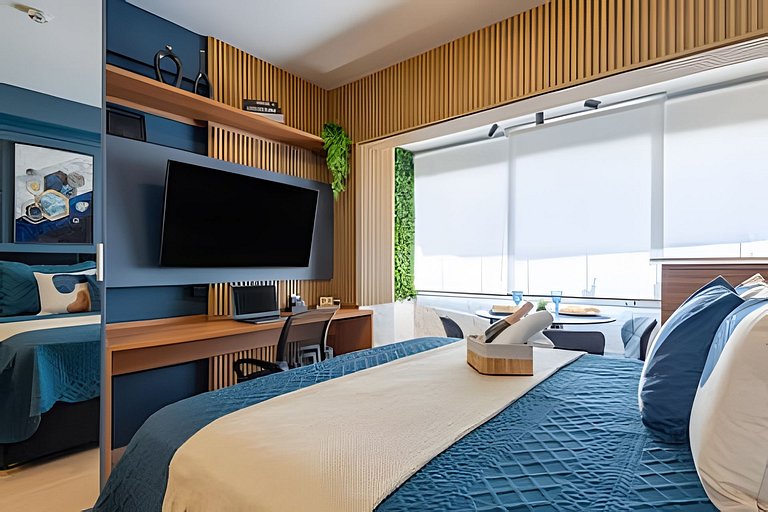 Faria Lima, Estudio, 50m Metro, Piscina, WI-FI