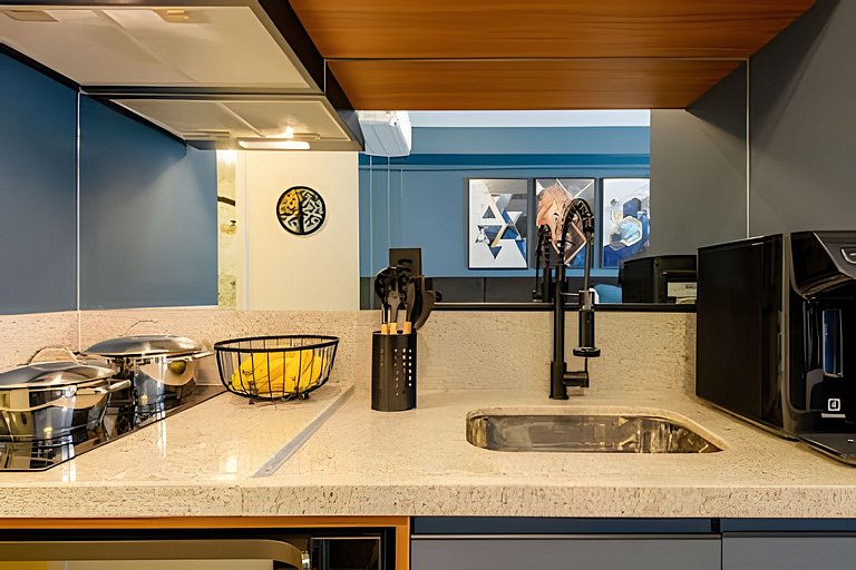 Faria Lima, Estudio, 50m Metro, Piscina, WI-FI