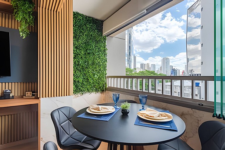 Faria Lima, Estudio, 50m Metro, Piscina, WI-FI