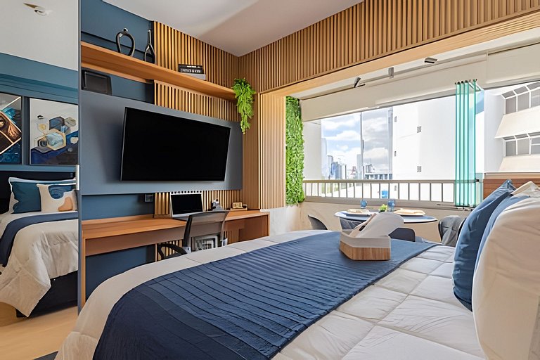 Faria Lima, Estudio, 50m Metro, Piscina, WI-FI