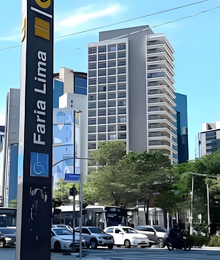 Faria Lima, Estudio, 50m Metro, Piscina, WI-FI