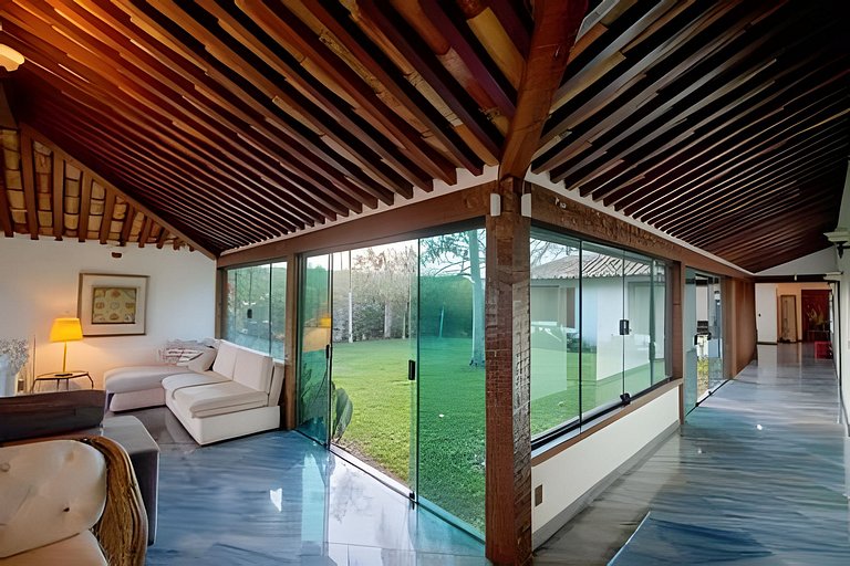 Mansão Casa Búzios Ferradura 5 Suítes, Pé na areia