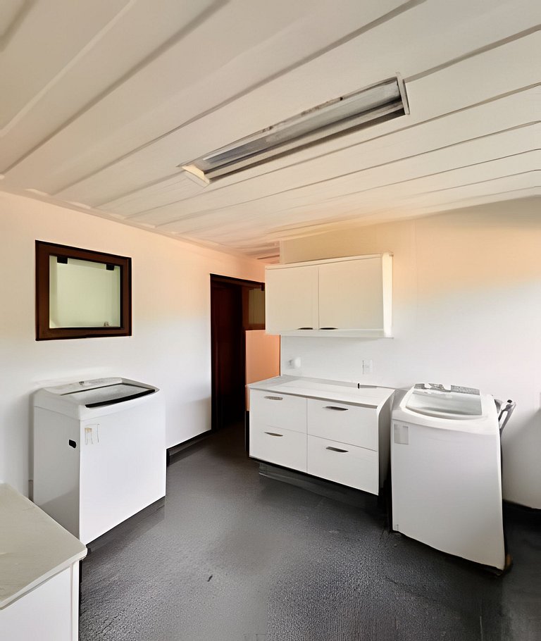 Mansão Casa Búzios Ferradura 5 Suítes, Pé na areia
