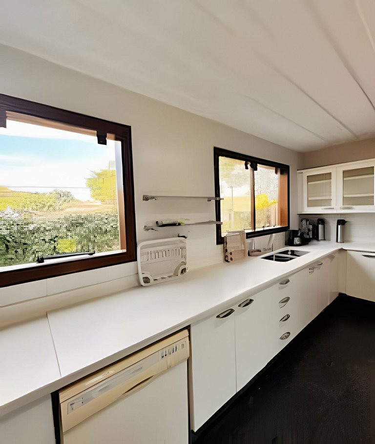 Mansão Casa Búzios Ferradura 5 Suítes, Pé na areia