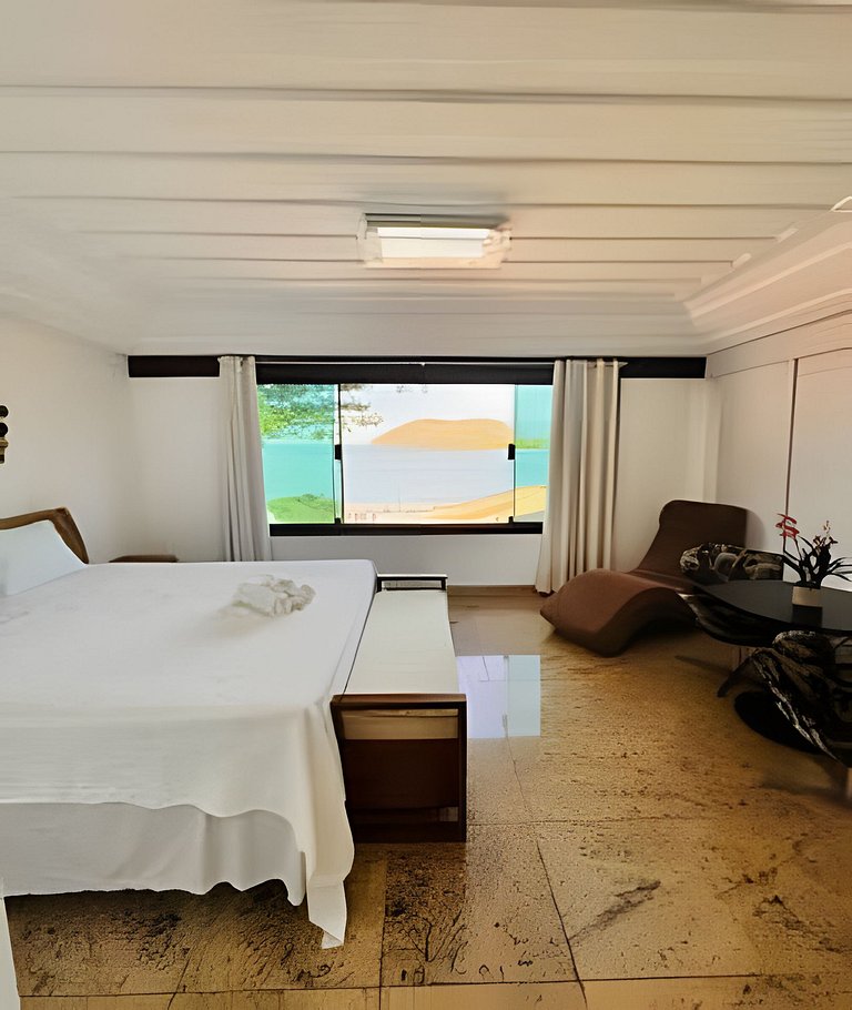 Mansão Casa Búzios Ferradura 5 Suítes, Pé na areia
