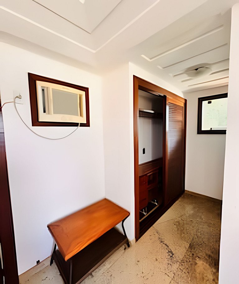 Mansão Casa Búzios Ferradura 5 Suítes, Pé na areia
