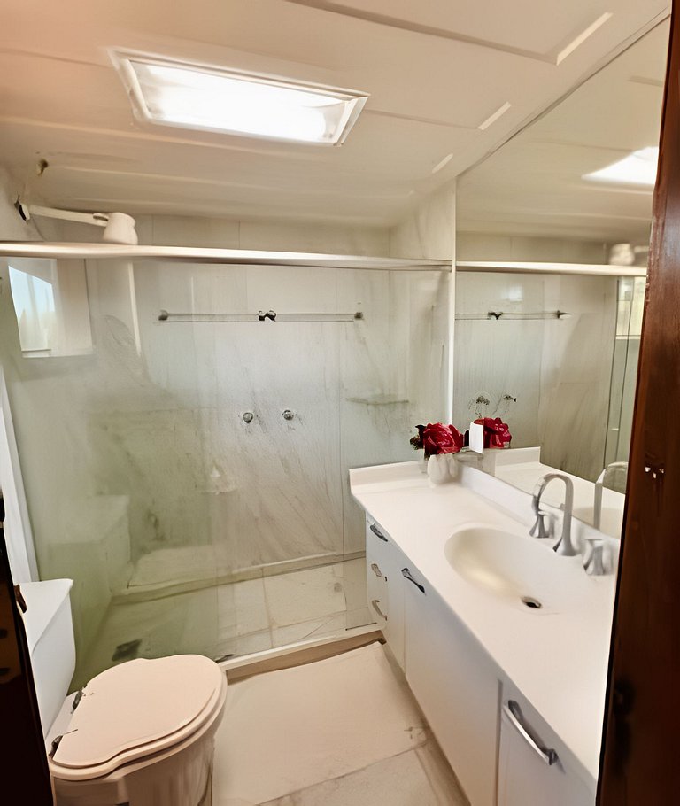 Mansão Casa Búzios Ferradura 5 Suítes, Pé na areia