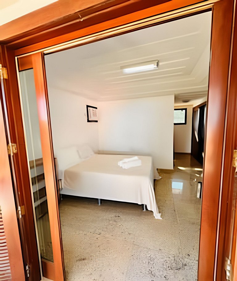 Mansão Casa Búzios Ferradura 5 Suítes, Pé na areia
