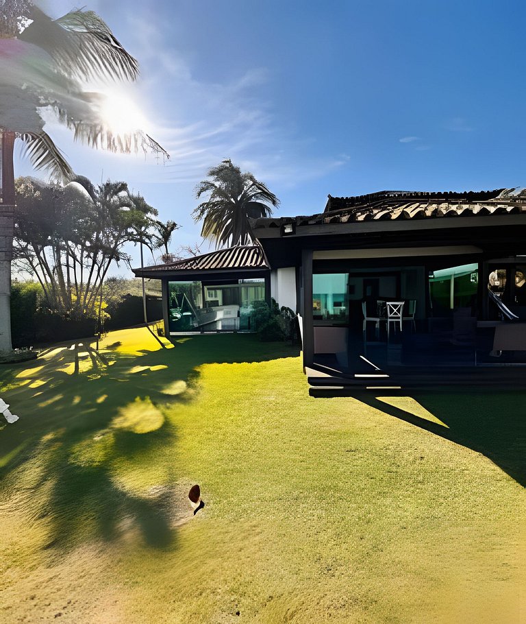 Mansão Casa Búzios Ferradura 5 Suítes, Pé na areia